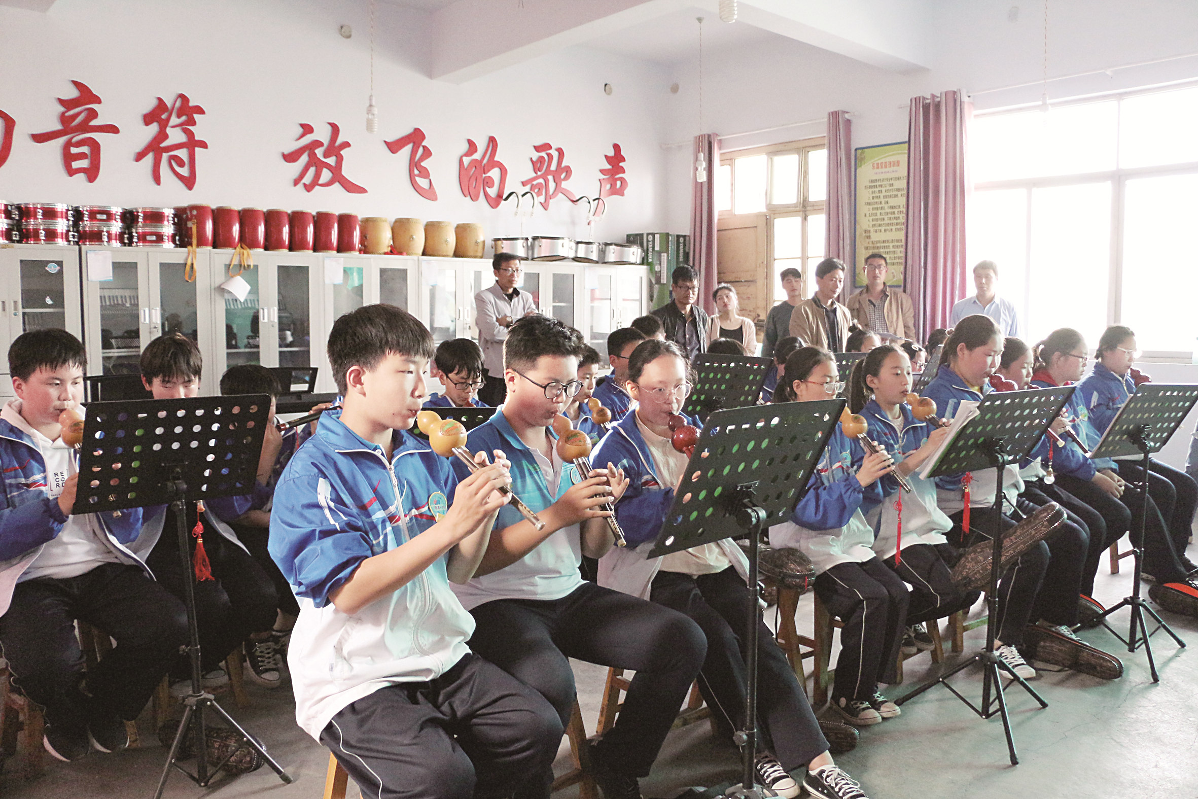 德潤(rùn)有痕，為學(xué)生成長(zhǎng)錦上添花—獲嘉縣第一初級(jí)中學(xué)